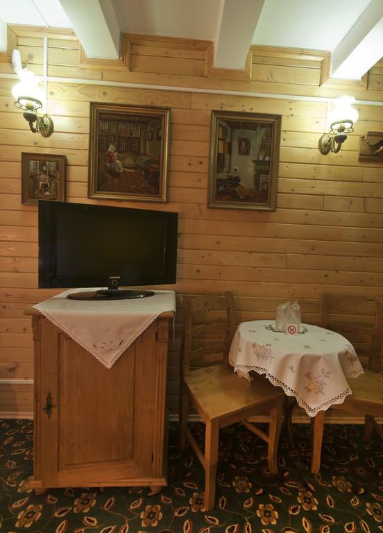 La Marele Moft Hotel Slănic Esterno foto